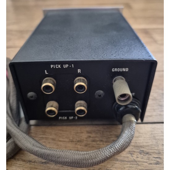 Step Up Denon AU-320 (Second Hand) Step Up Denon AU-320 (Second Hand)